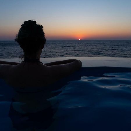 Ikarian Endless Blue Guest House Kouniadi Екстериор снимка
