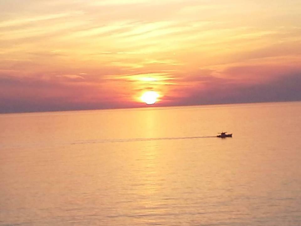 Ikarian Endless Blue Guest House Kouniadi Екстериор снимка