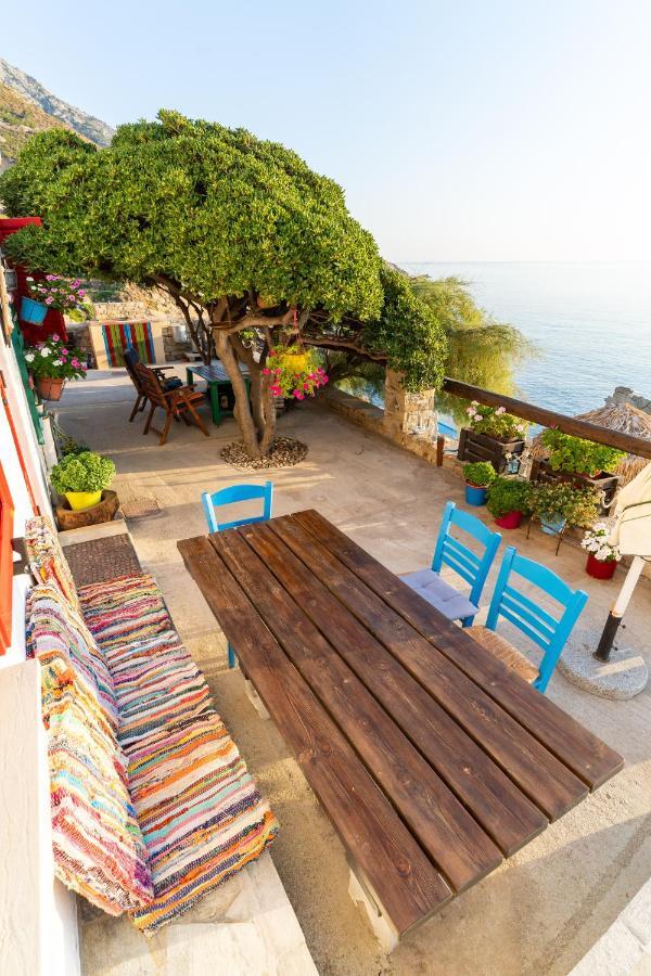 Ikarian Endless Blue Guest House Kouniadi Екстериор снимка