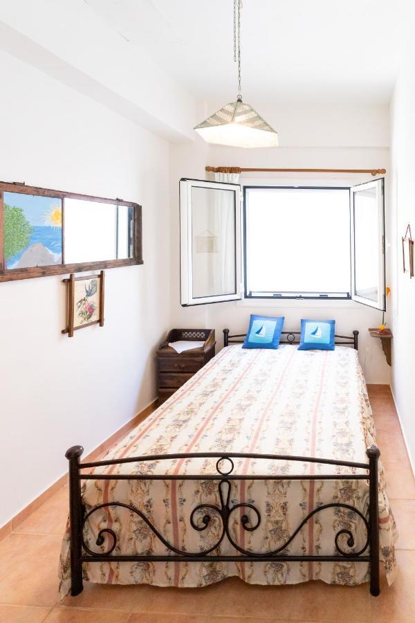 Ikarian Endless Blue Guest House Kouniadi Екстериор снимка